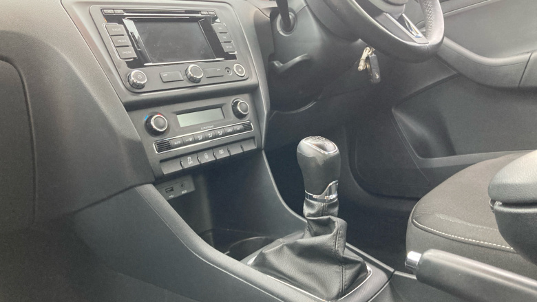 Skoda Rapid Spaceback 1.6 TDI CR SE Tech 5dr Diesel Hatchback